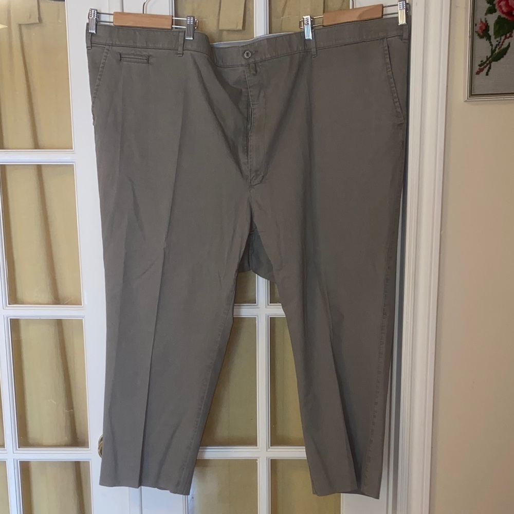 Men's Classic Tan Pants. Club Comfort brand. Came from Europe